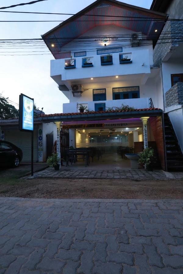 Dock Holiday Guest House Unawatuna Kültér fotó