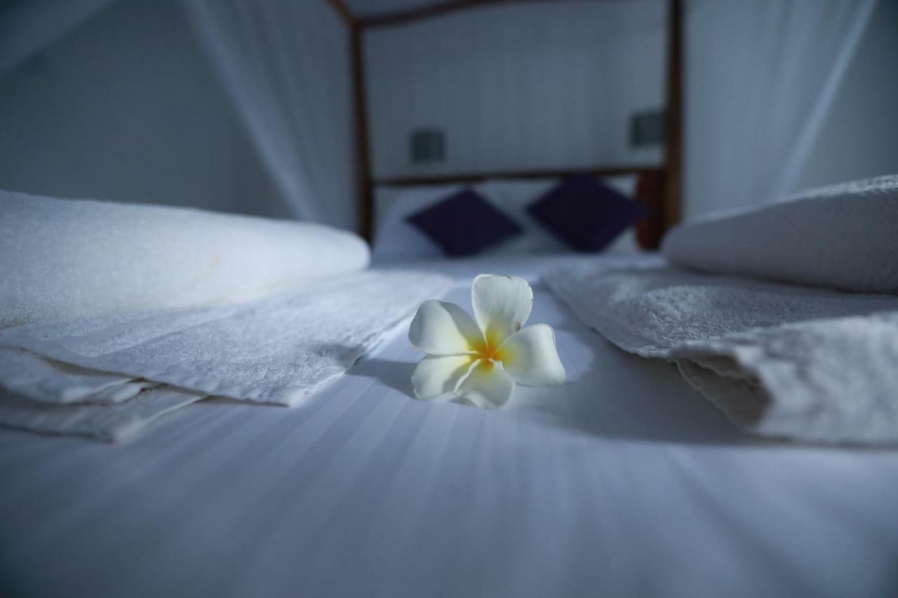 Dock Holiday Guest House Unawatuna Kültér fotó