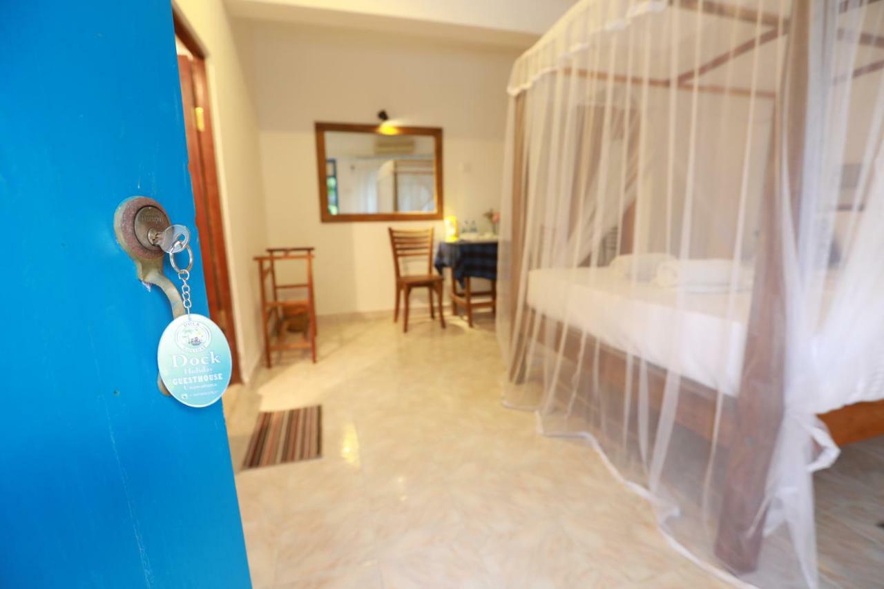Dock Holiday Guest House Unawatuna Kültér fotó